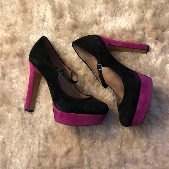 Vince Camuto black heels with magenta platform - Picture 2 of 6
